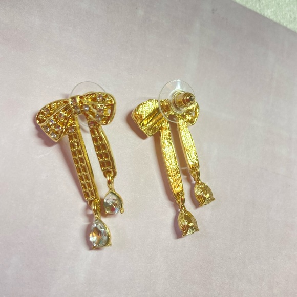 Bow Gold Plated Earrings - Picture 4 of 5